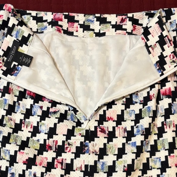 WHBM Chic Multicolor Patterned Lined Pencil Skirt Size 10 - Picture 4 of 8